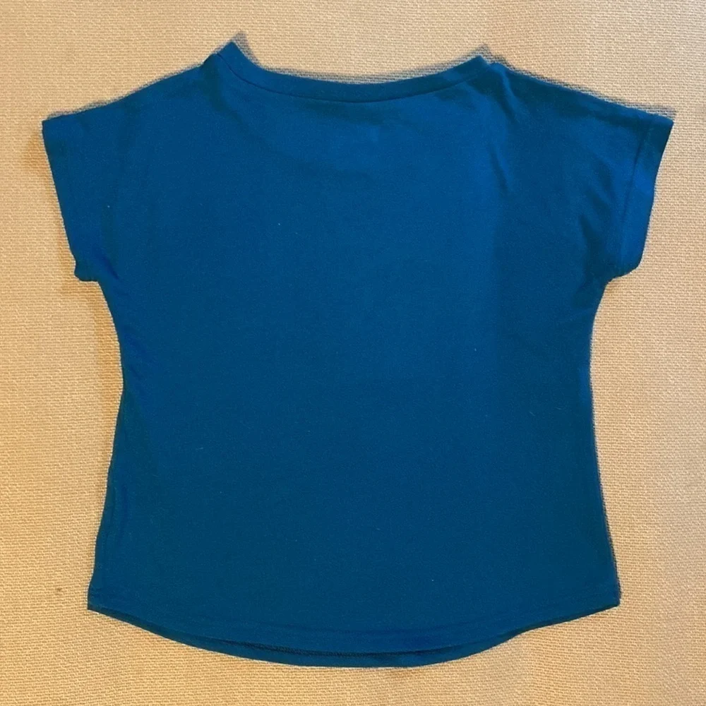 OLD Navy Active top Size 2T